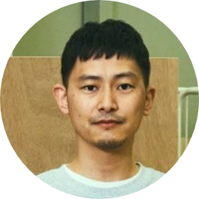 鈴木 亮介 氏