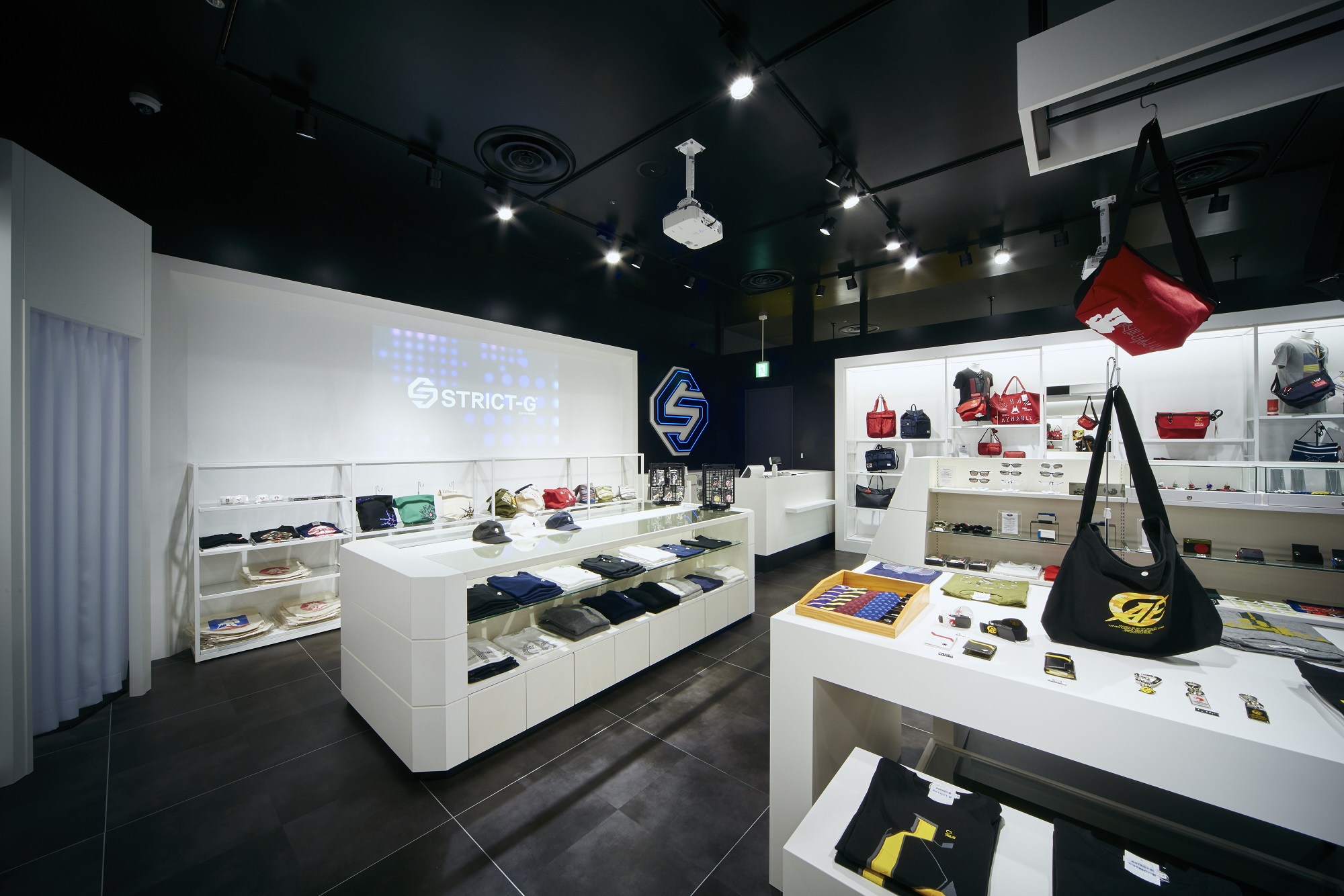 STRICT-G 東京お台場店