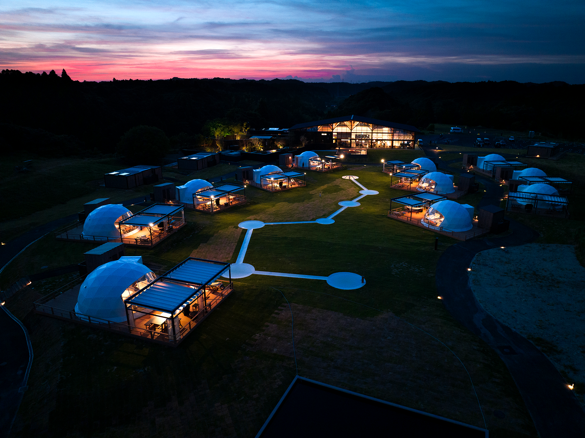 “自然”と“エシカル”が融合したグランピング施設「ISUMI Glamping Resort & Spa SOLAS」船場ならではの極上の癒し空間をプロデュース